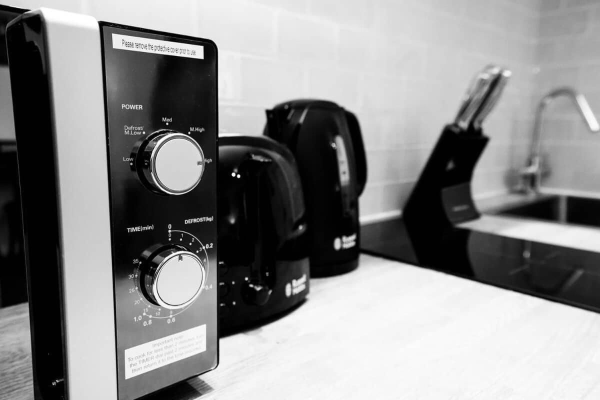 Snug 1Br Apt, Self Check In, Parking, By Derbnb Hilton  Bagian luar foto